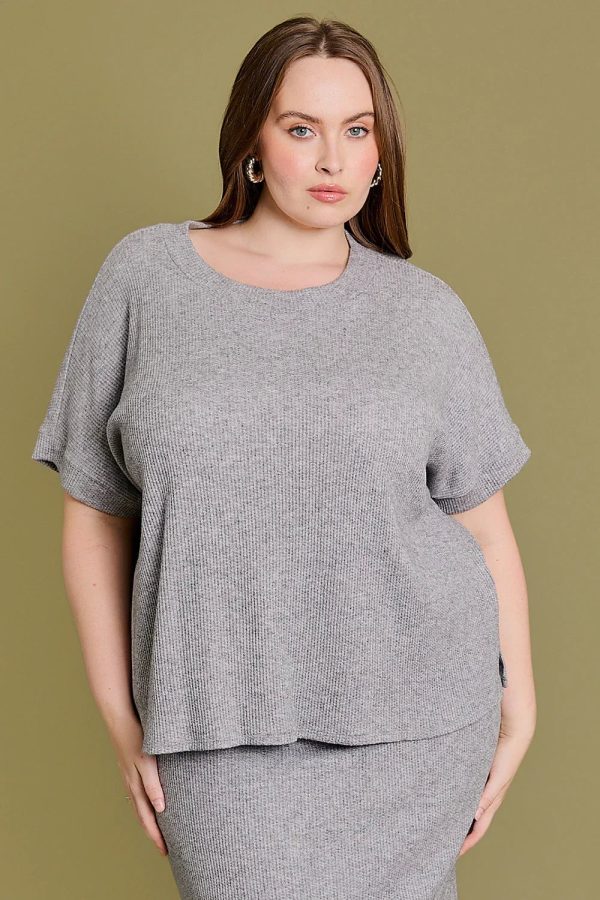 Plus Size Gray Ribbed Short Sleeve Crew Neck Relaxed Fit Knit Top - Image 1