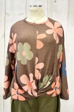 Plus Size Retro Floral Print Long Sleeve Twisted Hem Relaxed Fit Boutique Top - Image 5