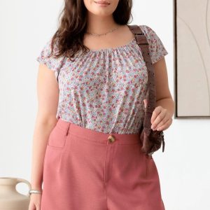 Plus Size Floral Short Sleeve Top
