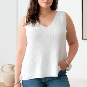 Plus Size Sleeveless V-Neck Knit Sweater Top