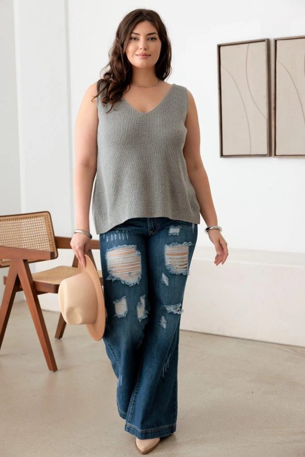 Plus Size Sleeveless V-Neck Knit Sweater Top - Image 18